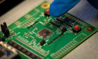 米　中国向けAI半導体規制強化　海外子会社経由の調達も許可制に