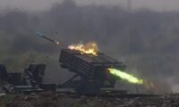 【写真】台湾陸軍が台中沿岸で実弾演習　中共軍の上陸作戦を想定