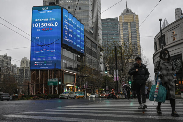限界に達した中国の経済モデル　GDP300％の債務がもたらす新たな地政学的脅威