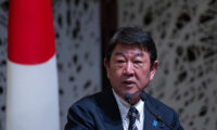茂木外相　南シナ海巡り対話重視　中国反発の中で意思疎通継続