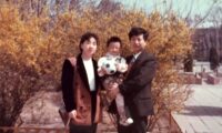 夫を亡くし一家は離散　法輪功弾圧27年を語る女性の証言