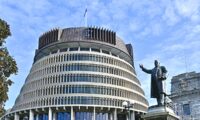 ニュージーランド外相　中共の民族団結法に「法的効力なし」