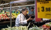 中国経済は二重の打撃に直面　イラン紛争と構造的脆弱性