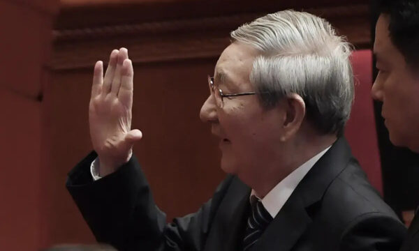 朱鎔基元首相への追悼を中国当局が警戒　献花やネット投稿を規制か