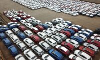 中国EV価格戦争で減益拡大　BYD純利益20.5％減　新興勢は赤字へ