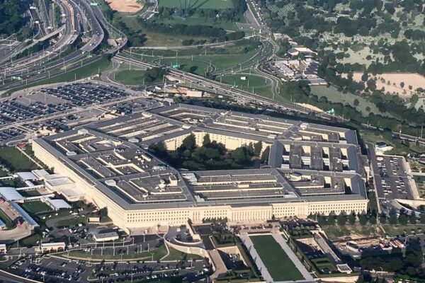 米軍の精密誘導ミサイル在庫が大幅減か　ホワイトハウス「弾薬は十分」