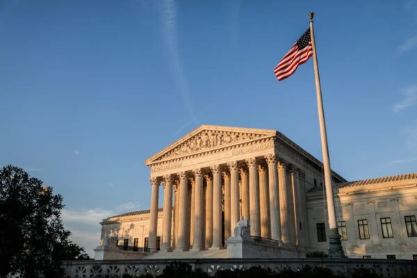 米最高裁　郵便投票規制の差し止め停止　トランプ政権に有利な判断