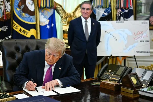トランプ氏「オンタリオ湖」を「アメリカ湖」に改称　