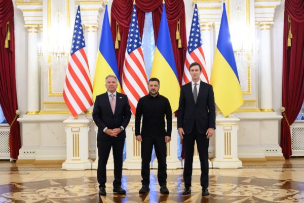 米特使　プーチン氏・ゼレンスキー氏との会談後　ウクライナ和平協議の再開に期待