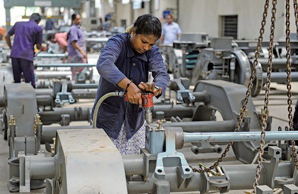 中国投資のリスク高まる　日本企業　インドへ大規模投資