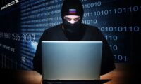 FBI攻撃のハッカー集団幹部か　オランダで24歳男逮捕　殺人依頼の疑いも