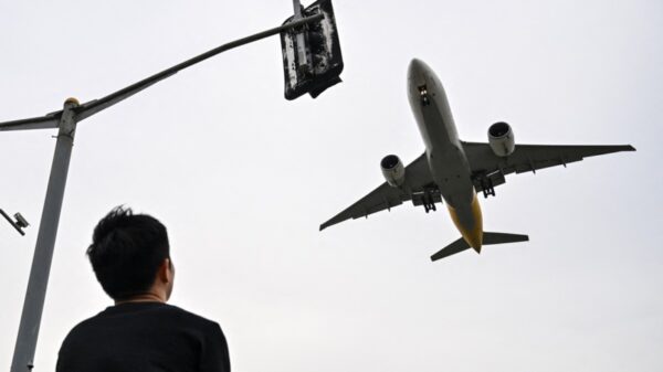 中国で出入国管理新規定施行　海外在住者に「帰国後　出国できない」懸念