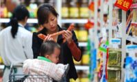中国GDP4.6％増　輸出好調も内需低迷　経済の不均衡深まる