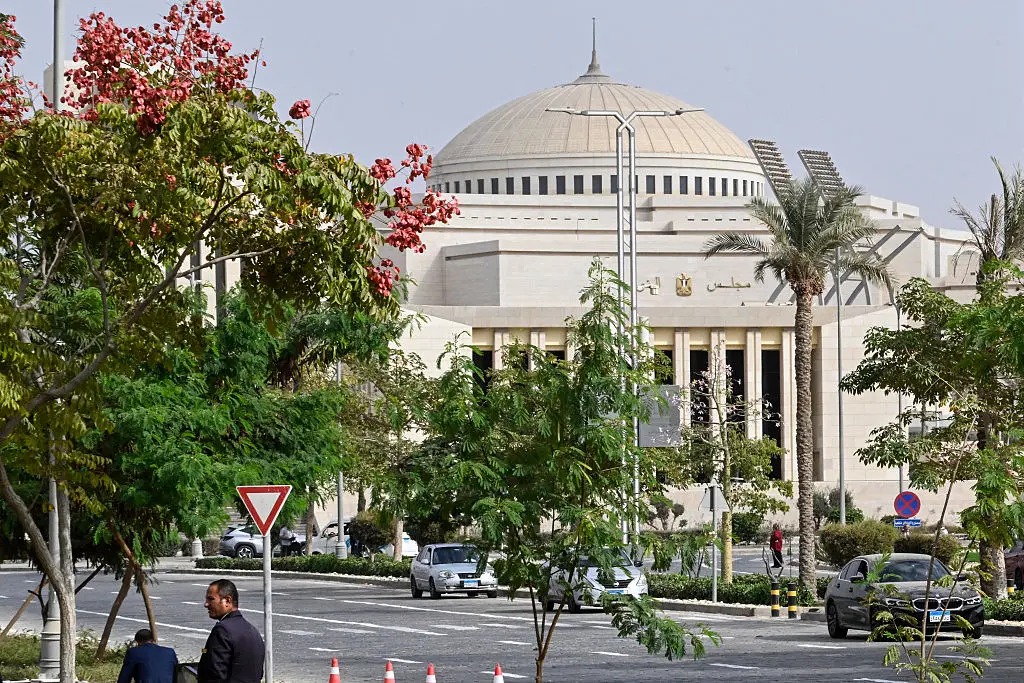 エジプト議会　サウジへの軍事支援を承認　フーシ派の攻撃に対処